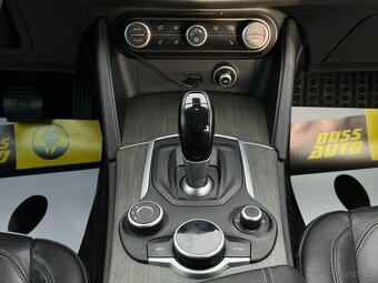 Alfa Romeo Stelvio 2018 - 13