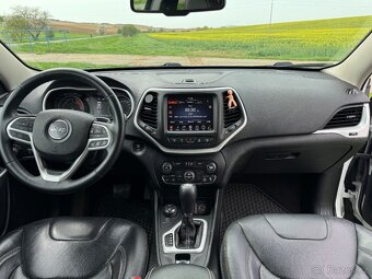Jeep Cherokee 2.2 CRDi 147 kW 4x4 - TOP STAV - 13