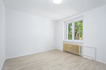 Pronájem bytu 2+1 cca 52,6 m² v ulici Na vrcholu, Praha - Ži - 13