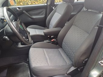 Benzínová Škoda Octavia 1.6.. klima - 13