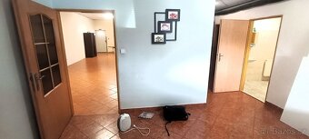 Byt 3+kk v RD u Kopřivnice, zahrada, pergola, klidné místo.. - 13