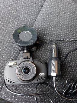 Kamera do auta Niceboy Pilot Q8 NOVÁ - 13