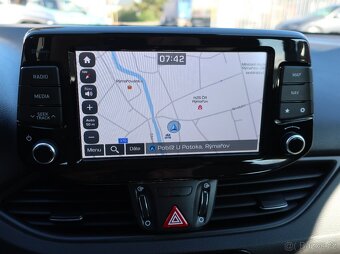 Hyundai i30 WG 1.6CRDi 85kW STYLE NAVI ALU ČR SERVISKA - 13