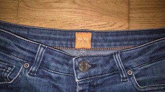 Značkové džíny - 13