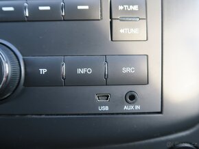 Chevrolet Aveo 1.2i 55 kW 1.MAJITEL SERVISKA - 13