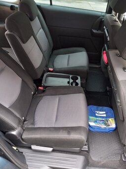 Prodám Mazda 5, 1.8, rok 2005, 7 míst - 13