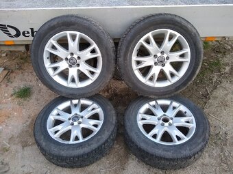 Volvo XC90 D5 manuál 7 míst - 13