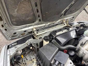 Prodám Bmw E30 316i 73kw coupe - 13