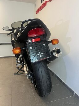CBR 1100 XX Super Blackbird, r.v. 1998,115 kw - 13