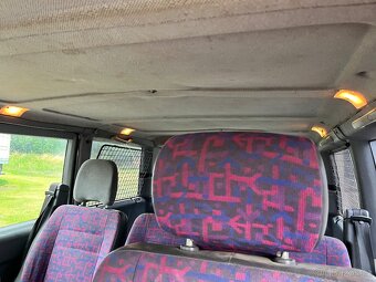 Prodám MB Vito 638-2.2 cdi 90kw,5-6 míst rv 2002 - 13