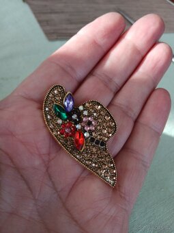 Mix bižuterie brože - 13