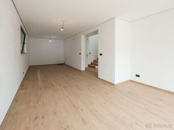 Prodej rodinného domu 4+kk, 137 m², dvougaráž, pozemek 376 m - 13