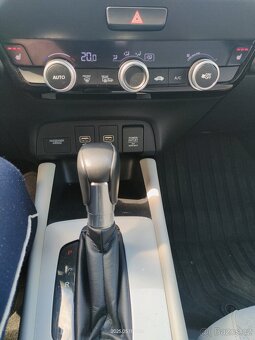Zánovní Honda Jazz Hybrid, ČR, záruka - 13