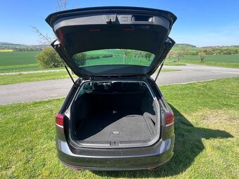 VW Passat 1,5 TSi Business Variant,2023,78 500 km - 13