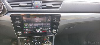 Škoda Superb 3, 4x4,12/2018,140kw,DSG,320tiskm - 13