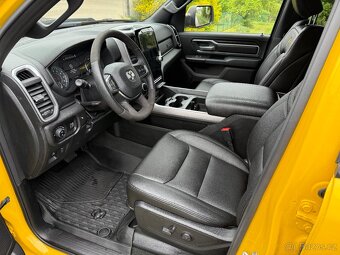 DODGE RAM 1500 HEMI LONGBED YELLOW JACKET - 13