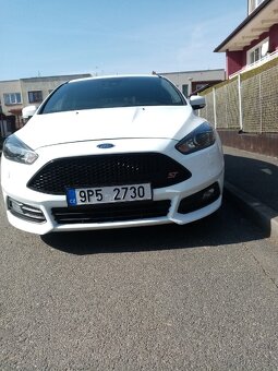 Prodam nebo výměnim Ford Focus ST - 13