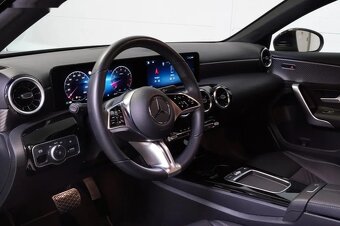 Mercedes-Benz Třídy A, A180,ACC,ČR,DPH,1.MAJ - 13