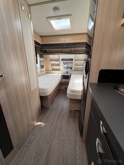 Obytný karavan Hobby 495 UL - 13