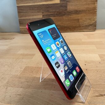 iPhone SE 2020 64GB, červený, 100% baterie (rok záruka) - 13