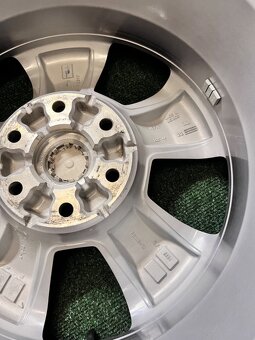 6x139.7 R20 Originál Dodge RAM 1500 model 2022 + senzory - 13