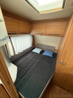 Knaus südwind 450 - předstan, vybavení - 13