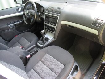 Octavia Kombi 1.4TSi,1Majitel,Servisní kniha - 13