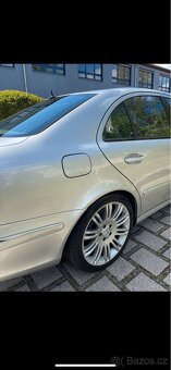 Mercedes w 211 E 5000 - 13