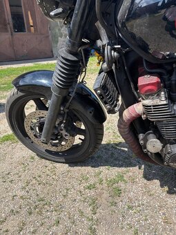 Yamaha XJR 1300 - 13
