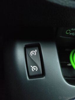 Prodám Renault grand Scénic 1.4tce benzín - 13