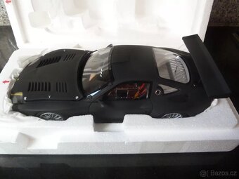 1:18 Kyosho, Ferrari 575 GTC, 2004. - 13