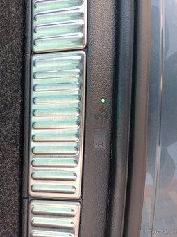 Škoda Superb 3 Combi iV 1.4eTSI 160kW DSG Tažné ACC DCC Navi - 13