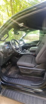 Prodám Ford F-150. 2023 Najeto jen 21700km - 13
