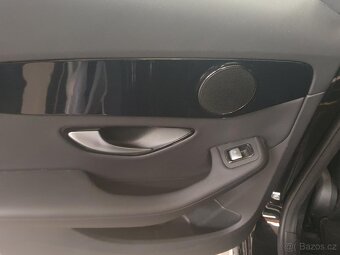 bez registru Mercedes C180d sedan automat LED AMG paket - 13