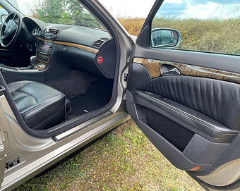 Mercedes E 320 CDI - 13