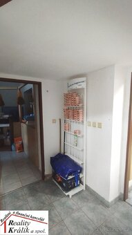 Prodejna se zázemí s možností přestavby na bydlení v K.Hoře - 13