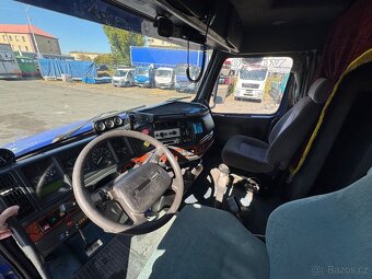 Volvo VNL 6x4 traktor - 13