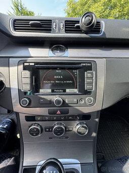 Volkswagen Passat B7 2.0 TDI, Combi, tažné - 13