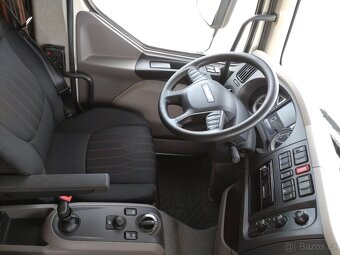 DAF LF 260 FA-11.990 Kg-18 europalet - Lůžko - Čelo - 13