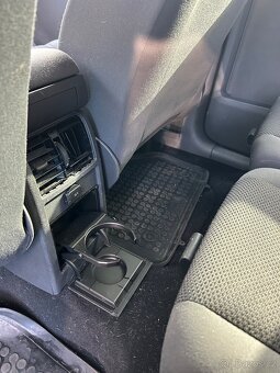 Volkswagen Touran 1.6 TDI 2011 7 místný - 13