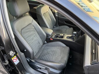 VW Passat B8 GTE 1.4 TSI 150kW DSG Tažné Panorama Matrix ACC - 13