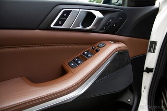 BMW X5 3.0 xDrive45e A/T M-Packet/ ZÁRUKA - 13
