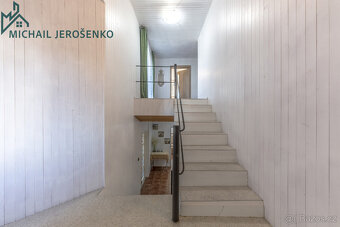 Prodej rodinný dům 361 m², pozemek 1276 m² - Kostelec nad Če - 13