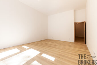 Prodej bytu 3+KK, 105 m² – Pernerova, Karlín - 13