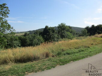 Prodej stavebního pozemku v Radějově - 13