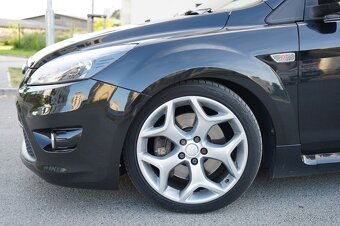 Ford Focus ST 2,5t - 13