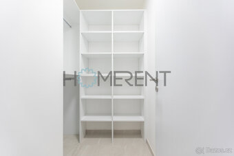 Pronájem moderně zařízeného bytu 2+kk (54,6 m²) s předzahrád - 13