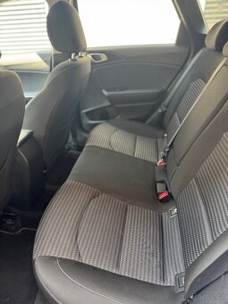 KIA Cee’d Sporty Wagon 1.5 T-GDi Gold - 13