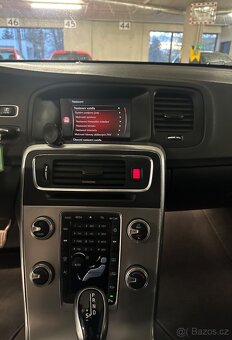 Volvo v 60 2.0d 2018 automat - 13