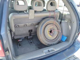 Chrysler Voyager 3,3 V6 + LPG - 13